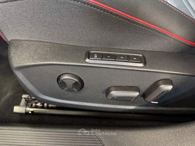 Volkswagen Golf 2023 Volkswagen Golf 2.0 TSI DSG GTI Clubsport Pelle Panoramico Nero usata Novate Mezzola
