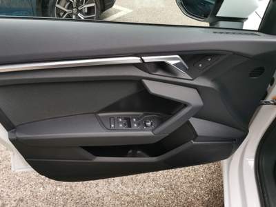 Audi A3 SPB 2.0 30 TDI 115cv Sportback Aut. Business Advanced Iva Detraibile Bianco usata Cercola