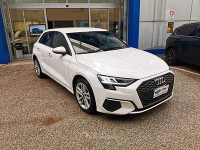 Audi A3 SPB 2.0 30 TDI 115cv Sportback Aut. Business Advanced Iva Detraibile Bianco usata Cercola