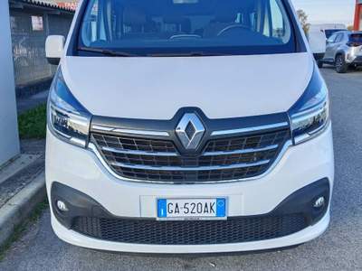 Renault Trafic RENAULT TRAFIC 9 POSTI 2.0 120CV DIESEL Bianco usata Azzano Decimo