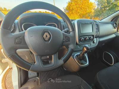 Renault Trafic RENAULT TRAFIC 9 POSTI 2.0 120CV DIESEL Bianco usata Azzano Decimo