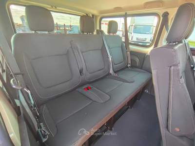 Renault Trafic RENAULT TRAFIC 9 POSTI 2.0 120CV DIESEL Bianco usata Azzano Decimo