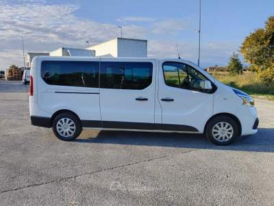 Renault Trafic RENAULT TRAFIC 9 POSTI 2.0 120CV DIESEL Bianco usata Azzano Decimo