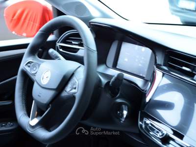Opel Corsa S&S 75 CV OK Neopatentati KM 3800 Rosso usata Torino