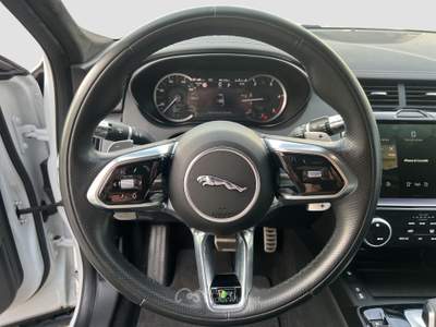 Jaguar E-Pace 2.0D I4 204 CV AWD Auto R-Dynamic Black Bianco usata Roma