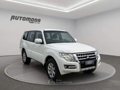 Mitsubishi Pajero 3.2 5p. 7 POSTI - GANCIO Bianco usata San Miniato