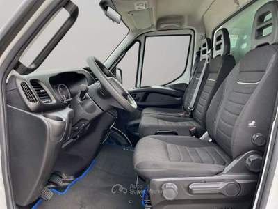 Iveco Daily 35S14 3.0 FURGONATO BOX Bianco usata San Miniato