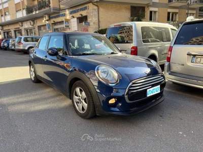 MINI 1.5 Cooper D Hype 5 Mini 1.5 Cooper D Business XL 5p auto Blu/Azzurro usata Roma