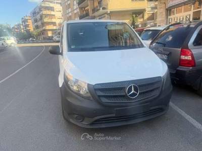 Mercedes-Benz Vito 9 posti Long navi camera, Clima, C manuale Bianco usata Roma