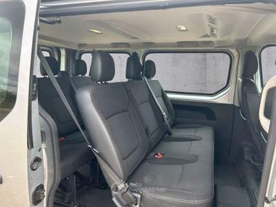 Opel Vivaro 8 posti clima C Manuale Argento usata Roma