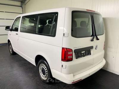 Volkswagen Multivan 2.0 tdi 9 posti Manuale clima Bianco usata Roma