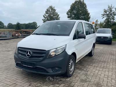 Mercedes-Benz Vito Vitod Lang Executive Business auto 9posti Aut pdc Bianco usata Roma
