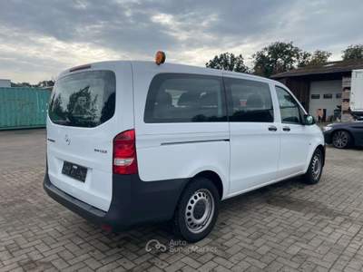 Mercedes-Benz Vito Vitod Lang Executive Business auto 9posti Aut pdc Bianco usata Roma