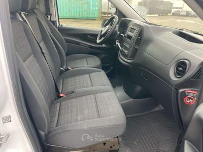 Mercedes-Benz Vito Vitod Lang Executive Business auto 9posti Aut pdc Bianco usata Roma