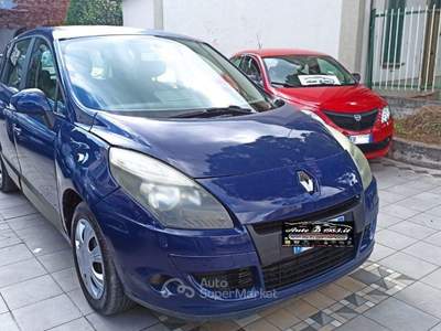 Renault Scénic 1.5 dCi 110CV Dynamique Blu/Azzurro usata Castrovillari