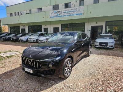 Maserati Levante V6 Diesel 250 CV AWD Granlusso usata Pesaro