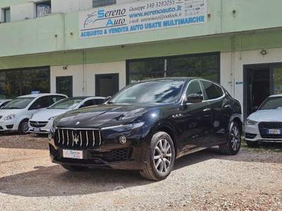 Maserati Levante V6 Diesel 250 CV AWD Granlusso usata Pesaro