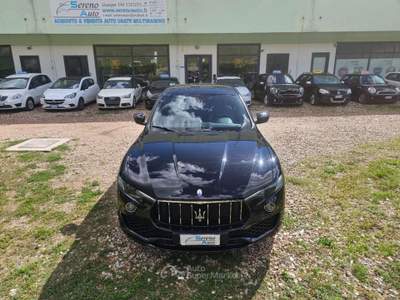 Maserati Levante V6 Diesel 250 CV AWD Granlusso usata Pesaro