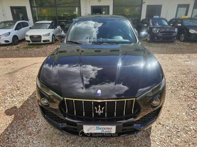 Maserati Levante V6 Diesel 250 CV AWD Granlusso usata Pesaro