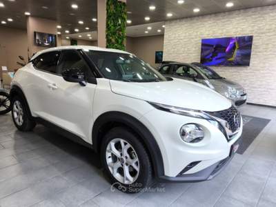 Nissan Juke 1.0 DIG-T 114 CV N-Connecta Bianco usata Volla