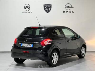Peugeot 208 I 2012 -  3p 1.4 hdi 8v Access c/reg.vel. Nero usata Novi Ligure