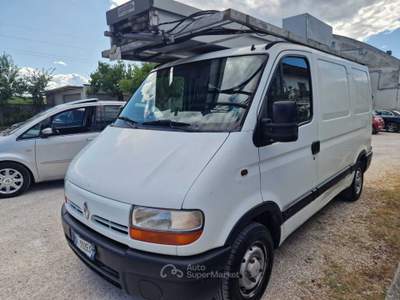 Renault Master Renault Master con tendone per mercato Bianco usata FERMO Renault Master Renault Master con tendone per mercato Bianco usata FERMO