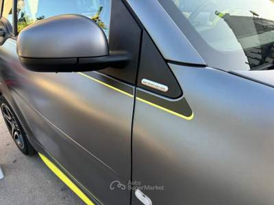 Smart ForTwo 71 CV twinamic Urbanrunner taylor made asphalthgold full Grigio usata CURTI