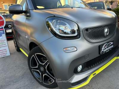 Smart ForTwo 71 CV twinamic Urbanrunner taylor made asphalthgold full Grigio usata CURTI