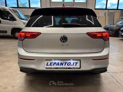 Volkswagen Golf Golf 2.0 TDI 150 CV DSG SCR Life Argento usata Verona