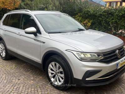 Volkswagen Tiguan 2.0Tdi Life 150Cv DSG-NO VINCOLI FINANZIAMENTO Argento usata Rovato