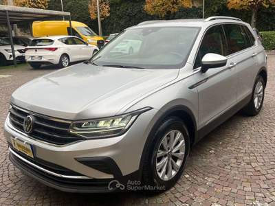 Volkswagen Tiguan 2.0Tdi Life 150Cv DSG-NO VINCOLI FINANZIAMENTO Argento usata Rovato