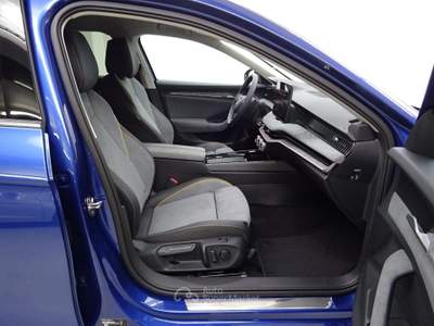 Skoda Superb 2.0 TDI DSG Wagon Selection Blu/Azzurro usata Lurate Caccivio