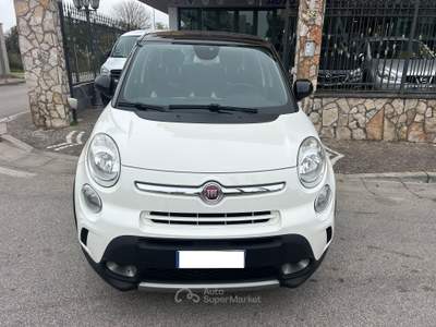 Fiat 500L Fiat 500L 1.3 Multijet 95 CV Trekking Bianco usata Caivano