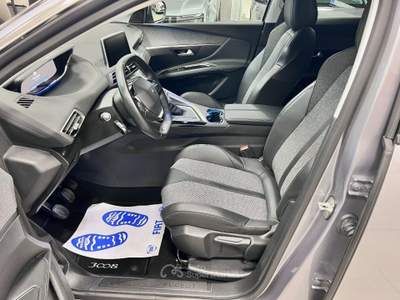 Peugeot 3008 PureTech Turbo 130 S&S Allure Grigio usata Pieve di Soligo