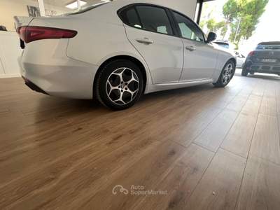 Alfa Romeo Giulia ALFA OMEO GIULIA 2.2 TD 190 CV Bianco usata Aosta