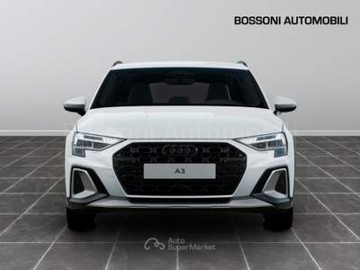 Audi A3 allstreet 2.0 tdi 150cv identity contrast s tronic Bianco usata Cremona