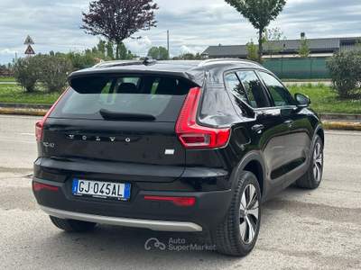 Volvo XC40 1.5 T4 recharge plug-in-hybrid inscription express Nero usata Altedo