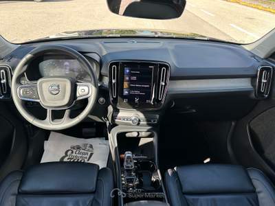 Volvo XC40 1.5 T4 recharge plug-in-hybrid inscription express Nero usata Altedo