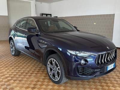 Maserati Levante V6 Diesel 250CV Blu/Azzurro usata Manerba del Garda