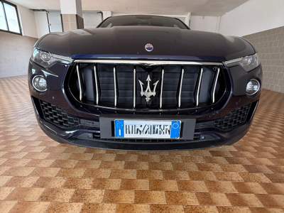 Maserati Levante V6 Diesel 250CV Blu/Azzurro usata Manerba del Garda