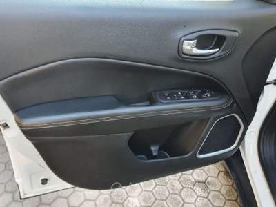 Jeep Compass 2.0 MJT Longitude 4wd 140cv Bianco usata Dubino