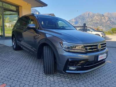 Volkswagen Tiguan Allspace 2.0 TDI R-Line 150cv 4Motion DSG 7 posti Grigio usata Dubino