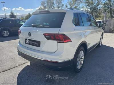 Volkswagen Tiguan Tiguan 2.0 TDI 150CV SCR DSG Life Bianco usata Agnone