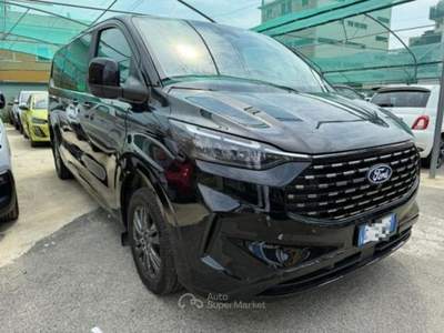 Ford Tourneo Custom 320 170 cv automatico PL Titanium Nero usata Jerago con Orago Ford Tourneo Custom 320 170 cv automatico PL Titanium Nero usata Jerago con Orago