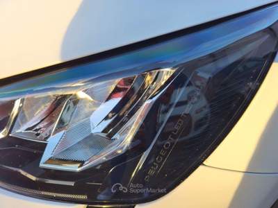 Peugeot 208 PureTech Turbo 110 EAT6 S&S 5p. Allure usata Aversa
