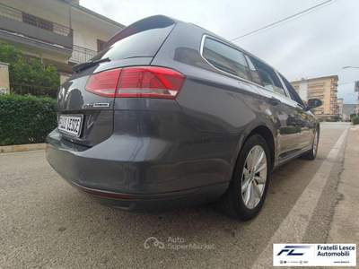 Volkswagen Passat  Variant 1.6 tdi Business (businessline) 120cv dsg Grigio usata Cassano allo Ionio