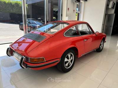 Porsche 911  Arancione usata Ripalimosani