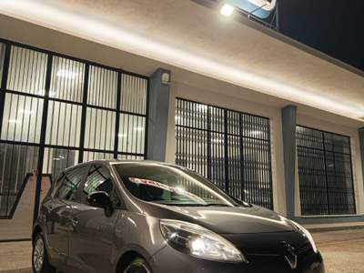 Renault Scénic XMod dCi 110 CV Start&Stop Energy Limited Grigio usata CERIGNOLA