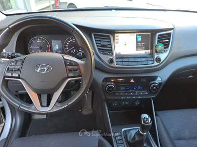 Hyundai Tucson 1.7 CRDi Comfort Argento usata Parma