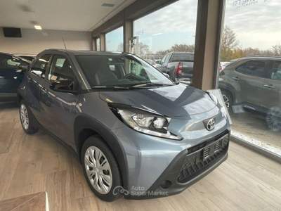 Toyota Aygo 1.0 VVT-i 72 CV 5 porte Active CVT Blu/Azzurro usata Scandiano